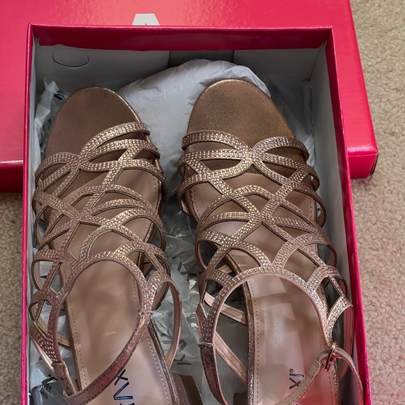 Wedding Guest Shoes - Picture 3 of 4